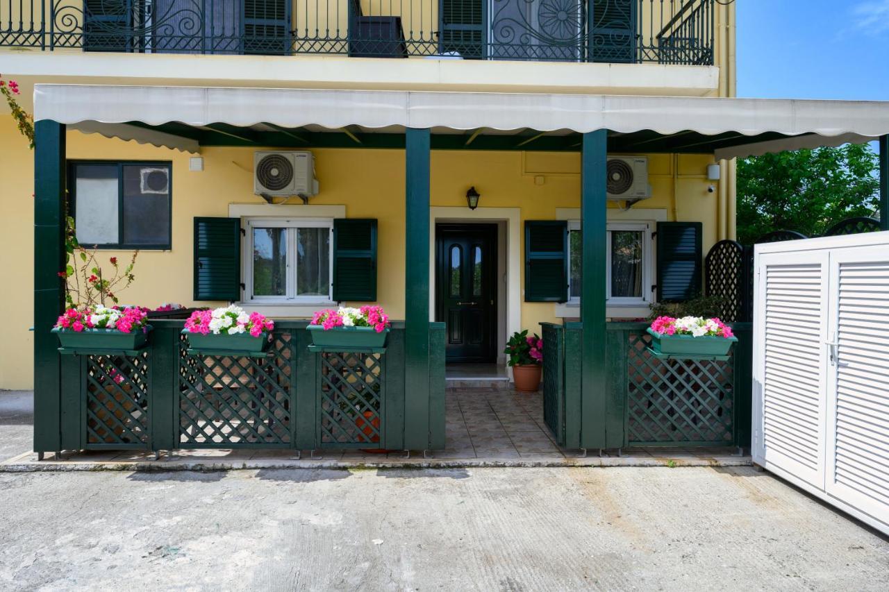 Nostalgia Corfu Town Apartments Exteriör bild